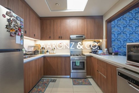 Купить квартиру в Jumeirah Village Triangle, Дубай: 2 спальни, 137м², № 90122 - фото 9