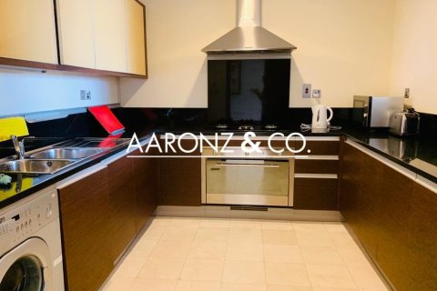 Снять в аренду квартиру в Пальме Джумейре, Дубай: 2 спальни, 335м², № 90116 - фото 4