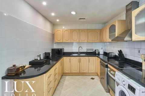 Appartement à The Waves, Dubai Marina, Dubai, 3 chambres, 184 m², № 46038 - photo 3