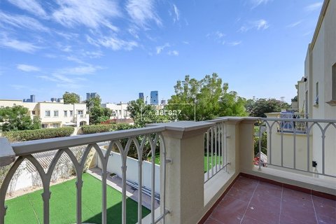 Villa in The Springs, Dubai 3 bedrooms, 209.8 sq.m. № 18403 - photo 16