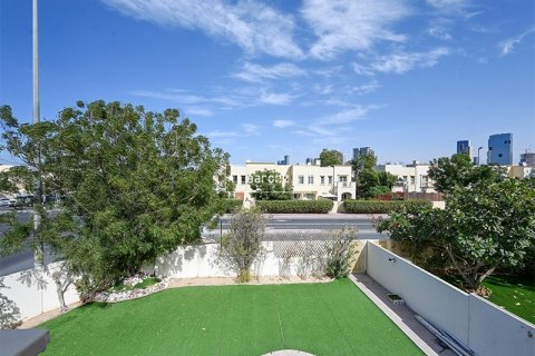 Villa in The Springs, Dubai 3 bedrooms, 209.8 sq.m. № 18403 - photo 17
