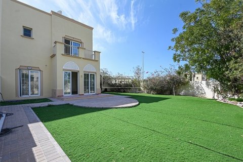 Villa in The Springs, Dubai 3 bedrooms, 209.8 sq.m. № 18403 - photo 20