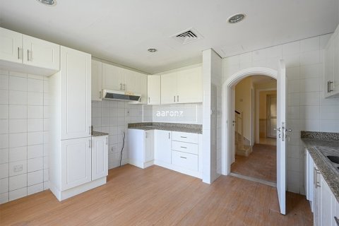Villa in The Springs, Dubai 3 bedrooms, 209.8 sq.m. № 18403 - photo 4