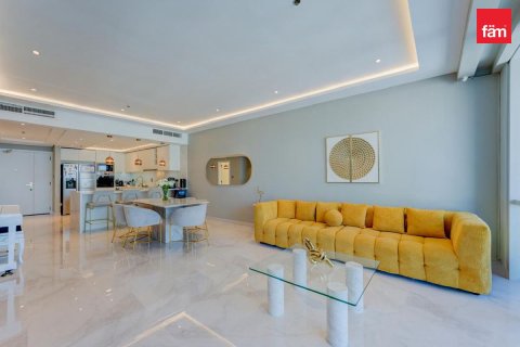 Apartment in Dubai 3 bedrooms, 202.2 sq.m. № 137688 - photo 2