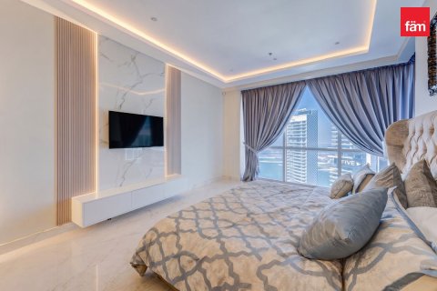 Apartment in Dubai 3 bedrooms, 202.2 sq.m. № 137688 - photo 4