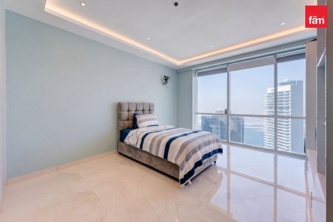Apartment in Dubai 3 bedrooms, 202.2 sq.m. № 137688 - photo 13