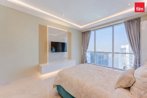 Apartment in Dubai 3 bedrooms, 202.2 sq.m. № 137688 - photo 11