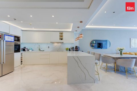 Apartment in Dubai 3 bedrooms, 202.2 sq.m. № 137688 - photo 5