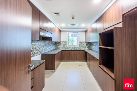 Adosado en Dubai, 3 dormitorios, 194.9 m², № 137686 - foto 5