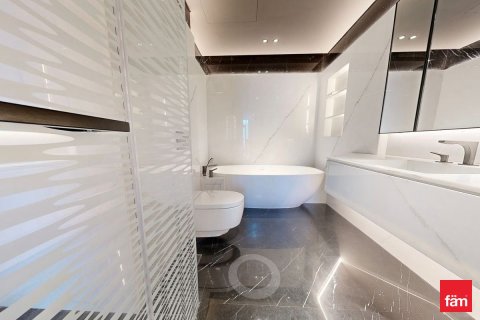 Купить квартиру в Бизнес-Бэе, Дубай: 3 спальни, 248.2м², № 77094 - фото 16