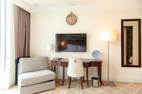 Apartment in Downtown Dubai (Downtown Burj Dubai), Dubai 2 bedrooms, 163 sq.m. № 56474 - photo 11