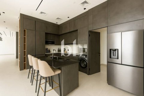 Снять в аренду виллу в Nadd Al Sheba, Дубай: 5 спален, 193м², № 56489 - фото 14