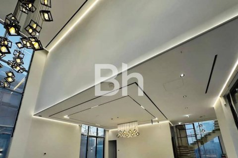 Villa in Nadd Al Sheba, Dubai 5 bedrooms, 193 sq.m. № 56489 - photo 13