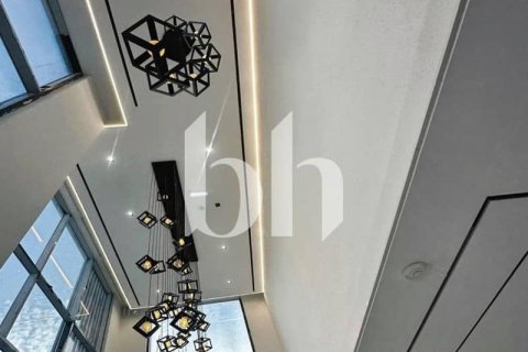 Снять в аренду виллу в Nadd Al Sheba, Дубай: 5 спален, 193м², № 56489 - фото 4