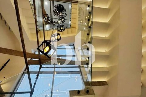 Снять в аренду виллу в Nadd Al Sheba, Дубай: 5 спален, 193м², № 56489 - фото 24