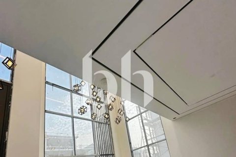 Снять в аренду виллу в Nadd Al Sheba, Дубай: 5 спален, 193м², № 56489 - фото 17