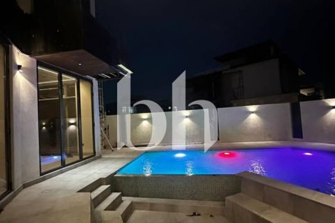 Снять в аренду виллу в Nadd Al Sheba, Дубай: 5 спален, 193м², № 56489 - фото 26