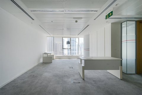 Снять в аренду офис в Джумейра Лейк Тауэрс, Дубай: 107м², № 56182 - фото 2
