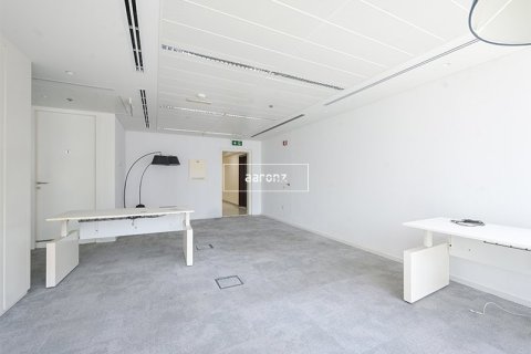 Снять в аренду офис в Джумейра Лейк Тауэрс, Дубай: 107м², № 56182 - фото 9