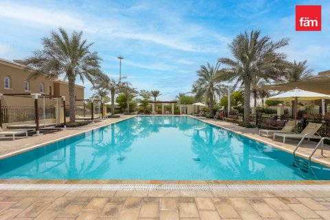 Villa in Dubai 2 bedrooms, 172.5 sq.m. № 52280 - photo 25