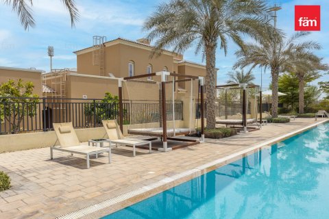 Villa in Dubai 2 bedrooms, 172.5 sq.m. № 52280 - photo 27