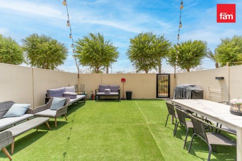 Villa in Dubai 2 bedrooms, 172.5 sq.m. № 52280 - photo 11
