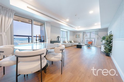 Квартира в Princess Tower, Дубай Марина, Дубай, 3 спальни, 185.71м², № 119796