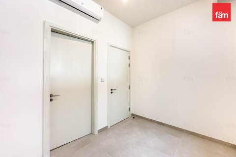 Townhouse in Dubai 3 bedrooms, 168 sq.m. № 10215 - photo 16