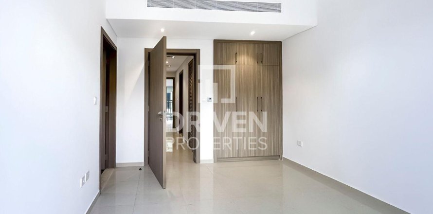 Townhouse in Dubai 3 bedrooms, 115.94 sq.m. № 127583