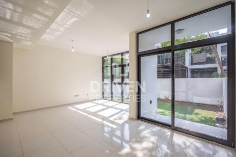 Townhouse in Dubai 3 bedrooms, 151.8 sq.m. № 127581 - photo 2