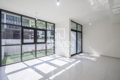 Townhouse in Dubai 3 bedrooms, 151.8 sq.m. № 127581 - photo 3
