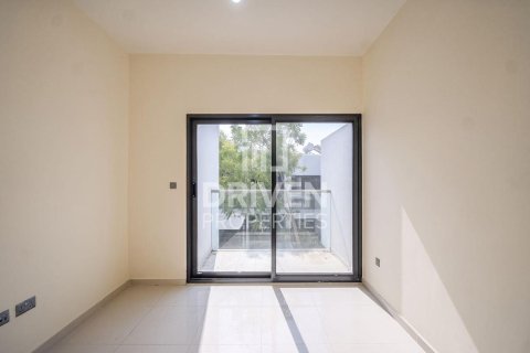 Townhouse in Dubai 3 bedrooms, 151.8 sq.m. № 127581 - photo 9