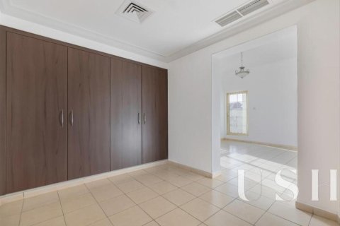 Villa à Jumeirah Islands, Dubai, 4 chambres, 1004 m², № 39216 - photo 2