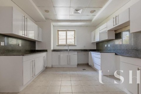Villa à Jumeirah Islands, Dubai, 4 chambres, 1004 m², № 39216 - photo 16
