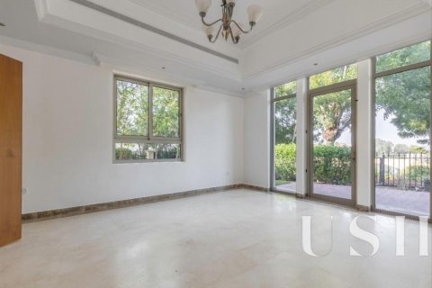 Villa à Jumeirah Islands, Dubai, 4 chambres, 1004 m², № 39216 - photo 8