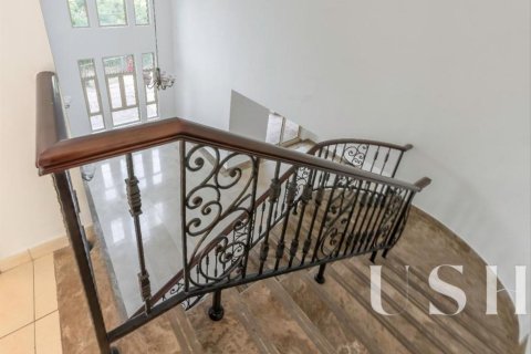 Villa à Jumeirah Islands, Dubai, 4 chambres, 1004 m², № 39216 - photo 6