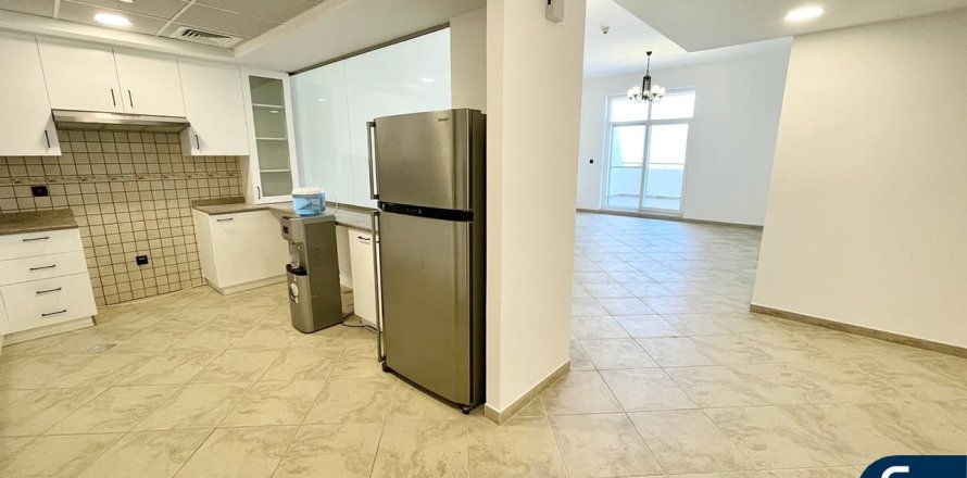 Apartamento en Motor City, Dubai, 3 dormitorios, 231 m², № 98247