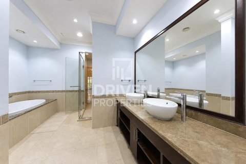Duplex à The Fairmont Palm Residences, Palm Jumeirah, Dubai, 3 chambres, 636.29 m², № 135845 - photo 24