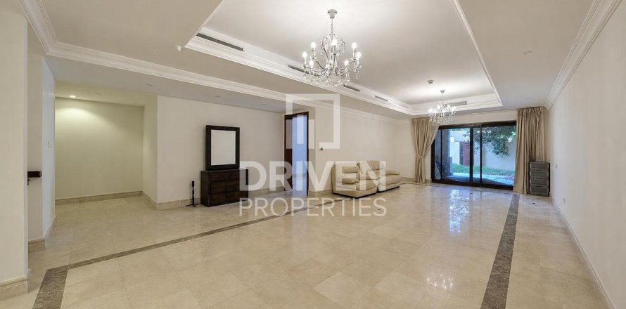 Duplex à The Fairmont Palm Residences, Palm Jumeirah, Dubai, 3 chambres, 636.29 m², № 135845