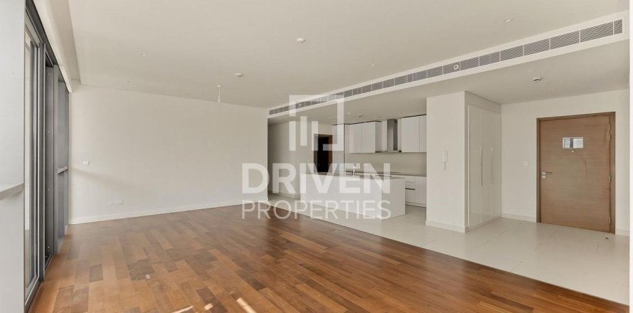 Apartment in City Walk, Dubai 3 bedrooms, 214.98 sq.m. № 135835