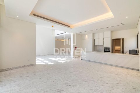 Villa en District One, Mohammed Bin Rashid City, Dubai, 5 dormitorios, 797 m², № 65224 - foto 2