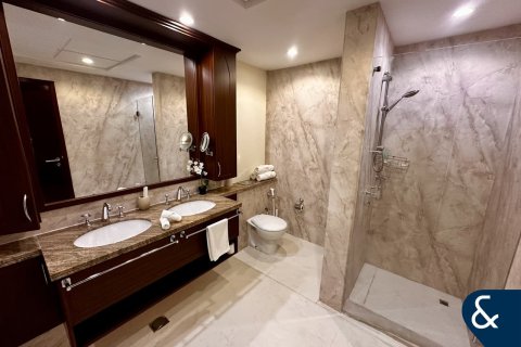 Apartment in Downtown Dubai (Downtown Burj Dubai), Dubai 2 bedrooms, 151 sq.m. № 91336 - photo 9