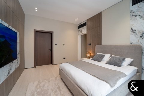 Купить виллу в Fire, Джумейра Гольф Эстейтс, Дубай: 5 спален, 718м², № 91338 - фото 2