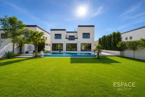 Villa en Regional, Jumeirah Park, Dubai, 3 dormitorios, 334 m², № 122277