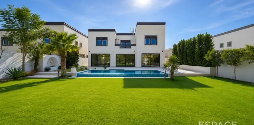 Villa en Regional, Jumeirah Park, Dubai, 3 dormitorios, 334 m², № 122277