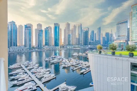 Apartamento en Dubai Marina, Dubai, 2 dormitorios, 165 m², № 122283