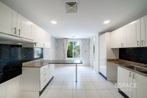 Villa en Springs 12, The Springs, Dubai, 3 dormitorios, 244 m², № 122278 - foto 13