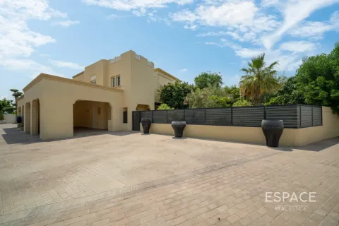 Villa en Springs 12, The Springs, Dubai, 3 dormitorios, 244 m², № 122278 - foto 2