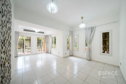 Villa en Springs 12, The Springs, Dubai, 3 dormitorios, 244 m², № 122278 - foto 14