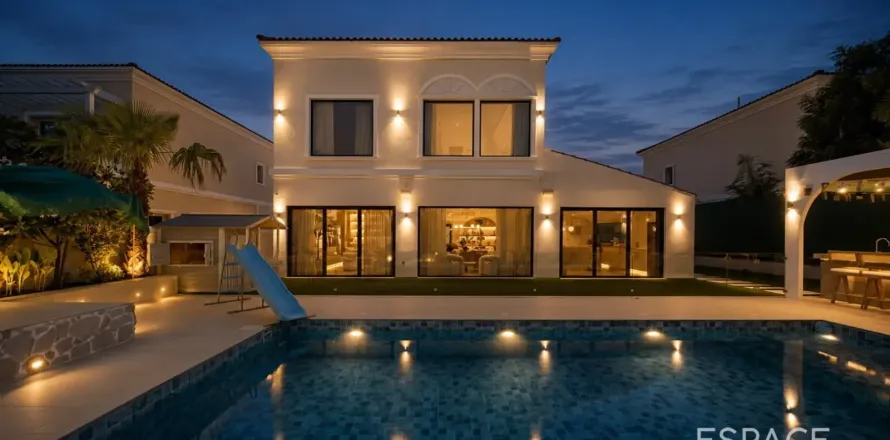 Villa à Jumeirah Village Triangle, Dubai, 4 chambres, 369 m², № 122281